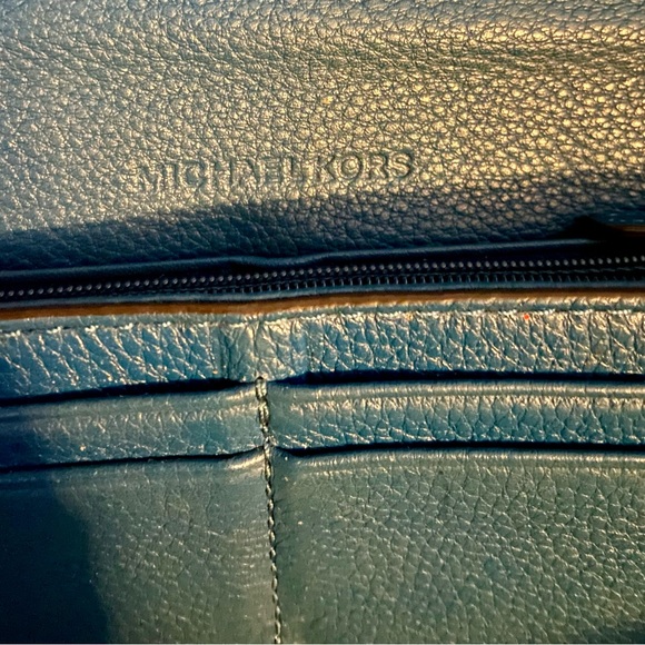 Michael Kors, Fulton Carryall Leather Flap Wallet with dust bag - Picture 5 of 6